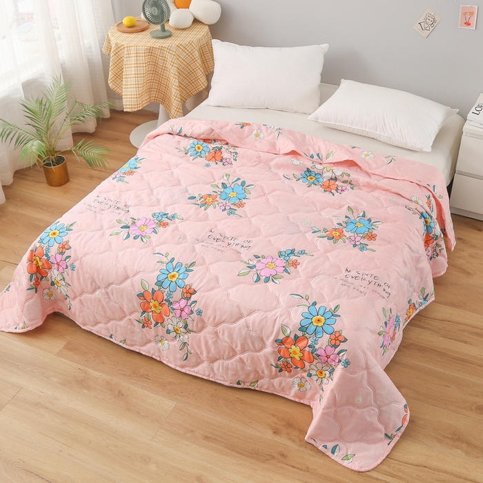 91家纺网 家纺一手货源 找家纺 被多多 2023新款舒适可水洗钻石绒夏凉被 花想容