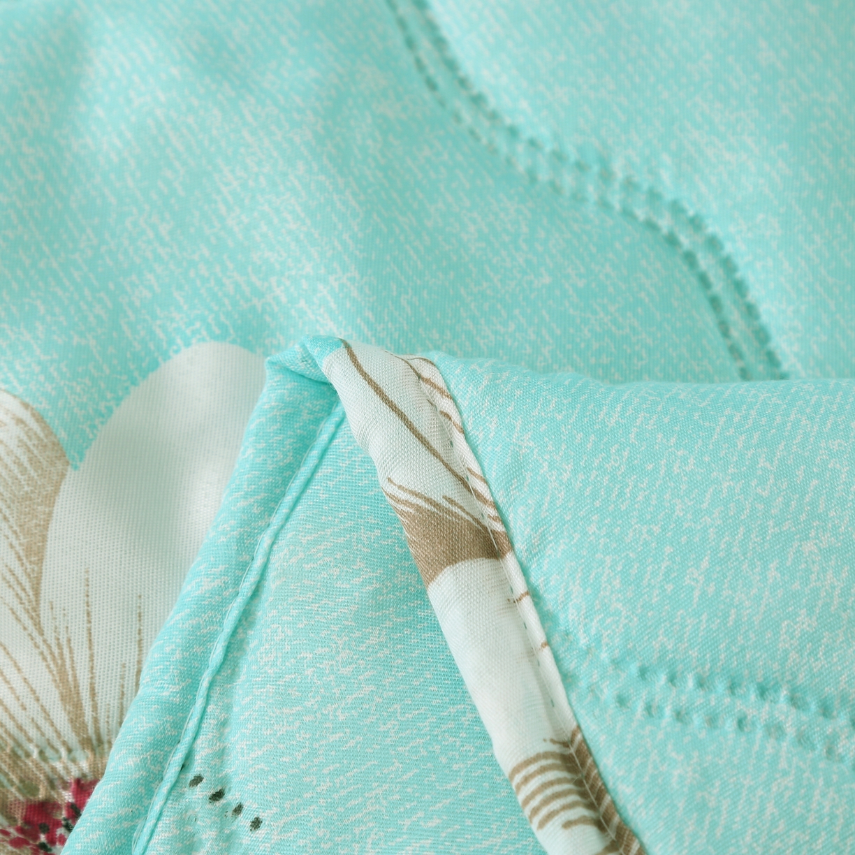 91家纺网 家纺一手货源 找家纺 被多多 2023新款舒适可水洗钻石绒夏凉被 镜中花