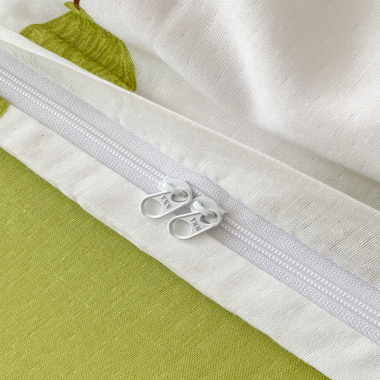 91家纺网 家纺一手货源 找家纺 黛馨 2025新款A类小清新双层纱四件套（实拍）牛油果