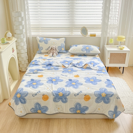 91家纺网 家纺一手货源 找家纺 柒月 2023新款凉感夏被四件套 向阳花蓝