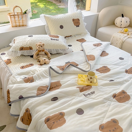 91家纺网 家纺一手货源 找家纺 （总）柒月家居2023新款乳胶床裙款凉席和夏被