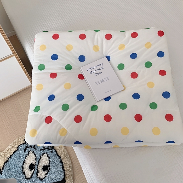 91家纺网 家纺一手货源 找家纺 美乐迪 2023新款针织棉夏被 彩色波点