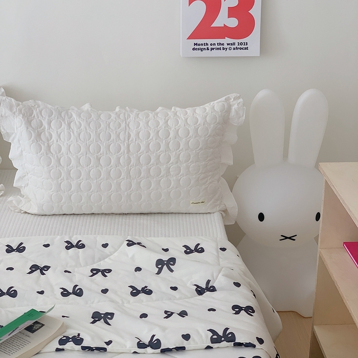 91家纺网 家纺一手货源 找家纺 美乐迪 2023新款针织棉夏被 黑白蝴蝶结