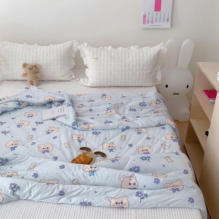 91家纺网 家纺一手货源 找家纺 美乐迪 2023新款针织棉夏被 领结熊