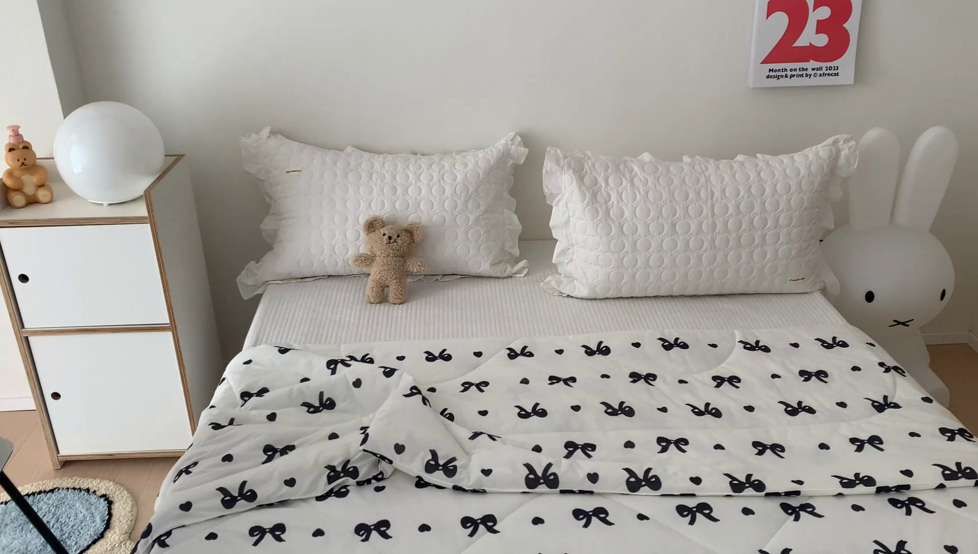 91家纺网 家纺一手货源 找家纺 美乐迪 2023新款针织棉夏被 黑白蝴蝶结