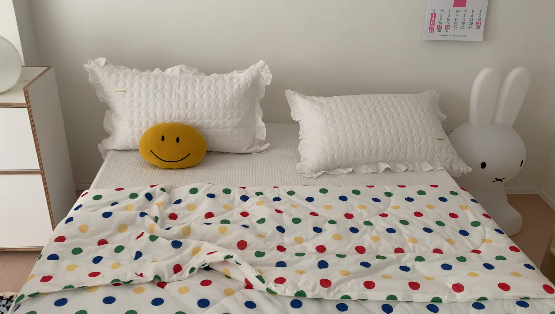 91家纺网 家纺一手货源 找家纺 美乐迪 2023新款针织棉夏被 彩色波点