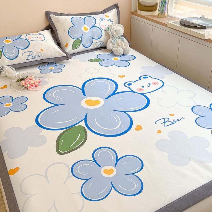 91家纺网 家纺一手货源 找家纺 柒月 2023大版碳光冰丝凉席 蓝花朵朵