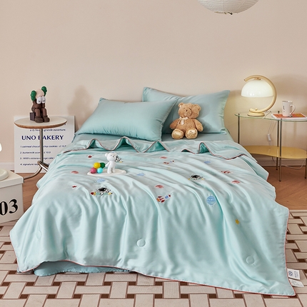 91家纺网 家纺一手货源 找家纺 （总）庭彤2023新款60S莱赛尔卡通刺绣贴布绣儿童夏被