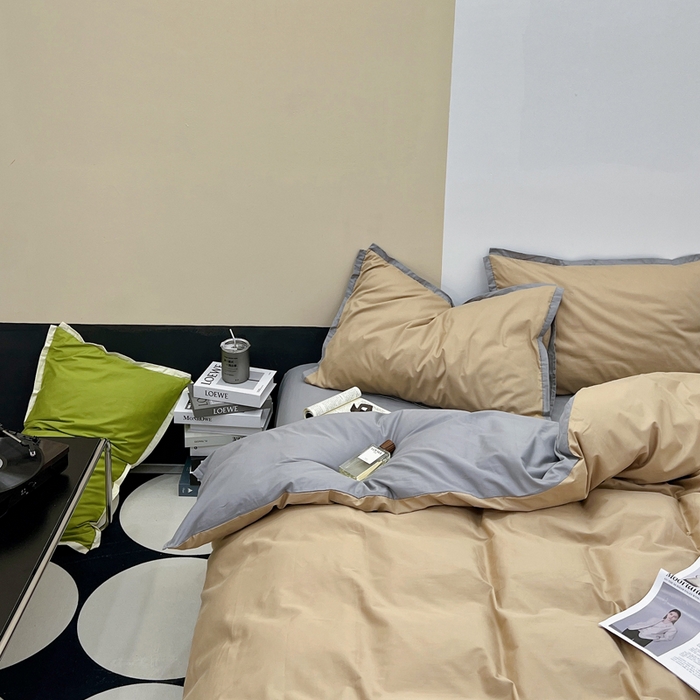 91家纺网 家纺一手货源 找家纺 安莱生活 2023新款60s长绒棉贡缎双拼小宽边四件套 卡其双拼浅灰