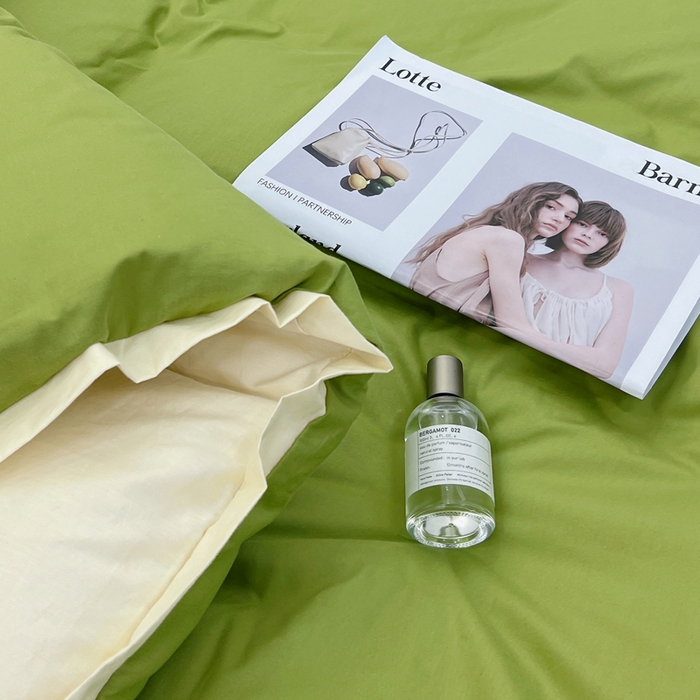 91家纺网 家纺一手货源 找家纺 安莱生活 2023新款60s长绒棉贡缎双拼小宽边四件套 果绿双拼奶黄