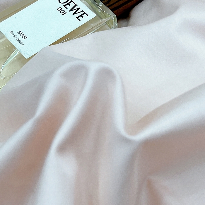 91家纺网 家纺一手货源 找家纺 安莱生活 2023新款60s长绒棉贡缎双拼小宽边四件套 嫩粉双拼浅灰