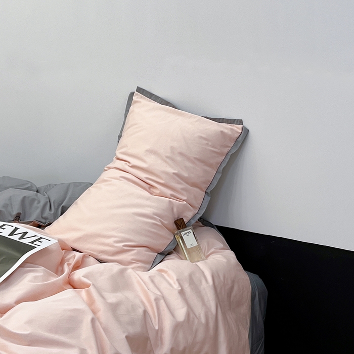 91家纺网 家纺一手货源 找家纺 安莱生活 2023新款60s长绒棉贡缎双拼小宽边四件套 嫩粉双拼浅灰