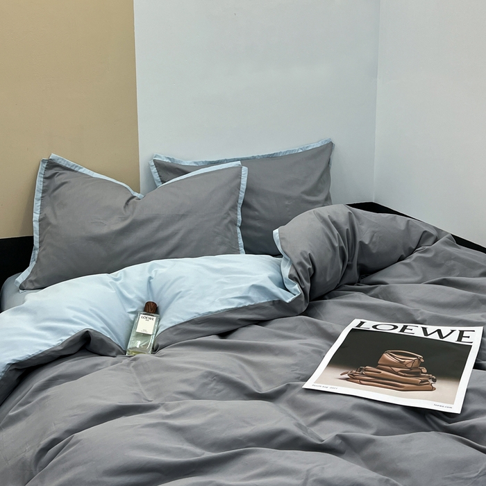 91家纺网 家纺一手货源 找家纺 安莱生活 2023新款60s长绒棉贡缎双拼小宽边四件套 浅灰双拼淡蓝