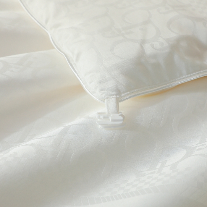 91家纺网 家纺一手货源 找家纺 香夫家纺 2023新款60S雅棉提花系列蚕丝被 DJ先生