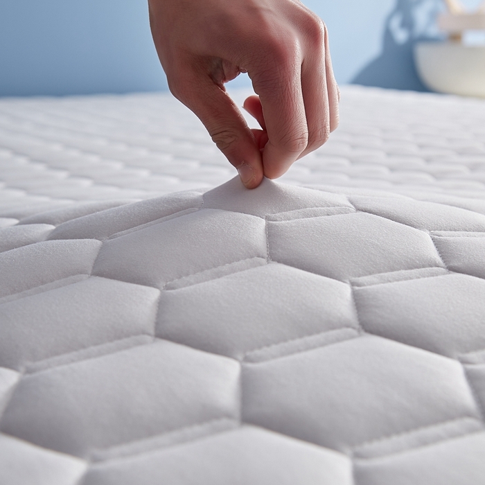 91家纺网 家纺一手货源 找家纺 鹿辉2023新款烫画牛奶丝立体床垫 如意兔灰足球