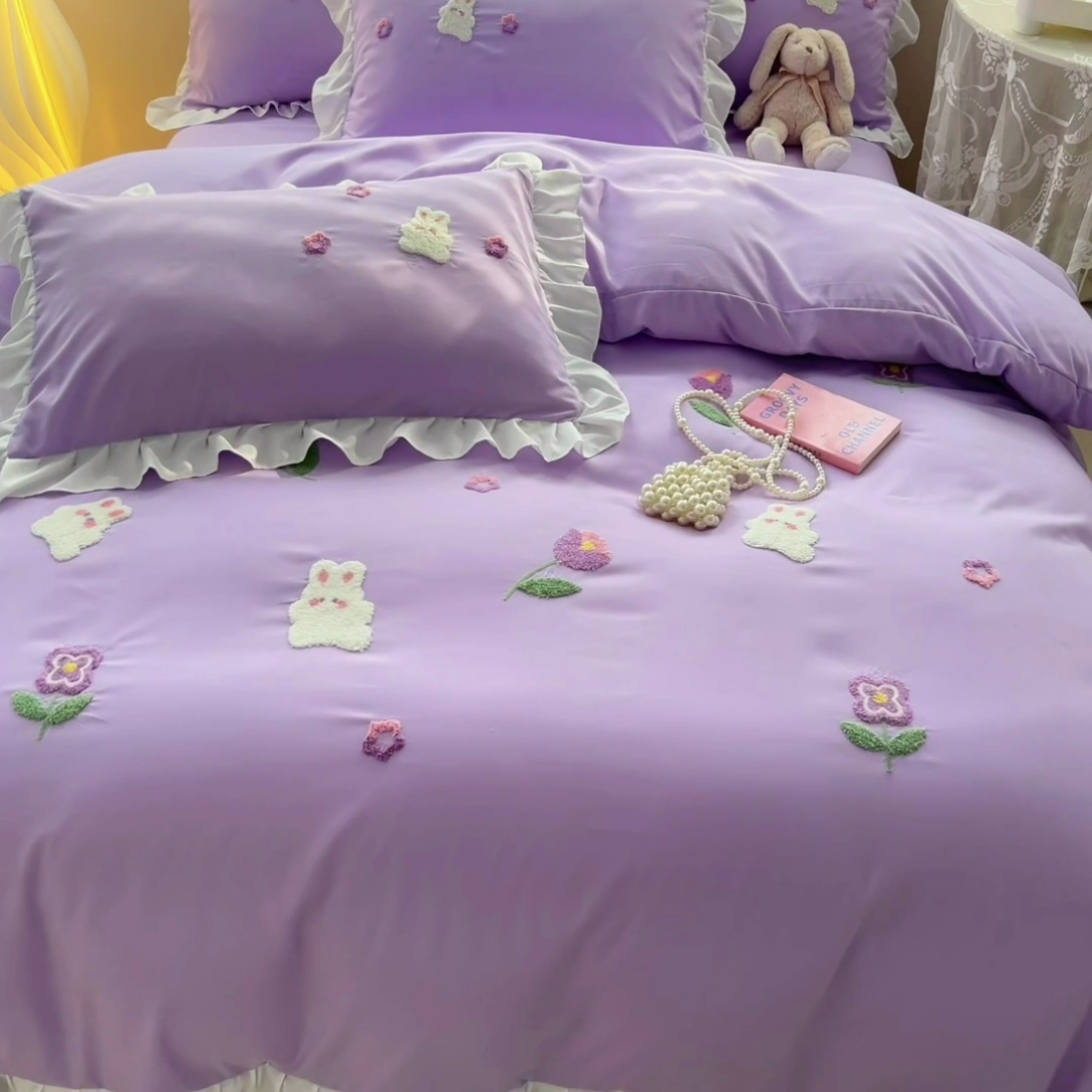 91家纺网 家纺一手货源 找家纺 芯贝儿2023小清新卡通贴布绣水洗m毛巾绣花四件套 贝玲娜--香芋紫