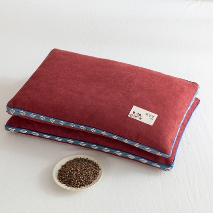 91家纺网 家纺一手货源 找家纺 (总)枕之坊2023新款全荞麦麻绒枕 35x55cm