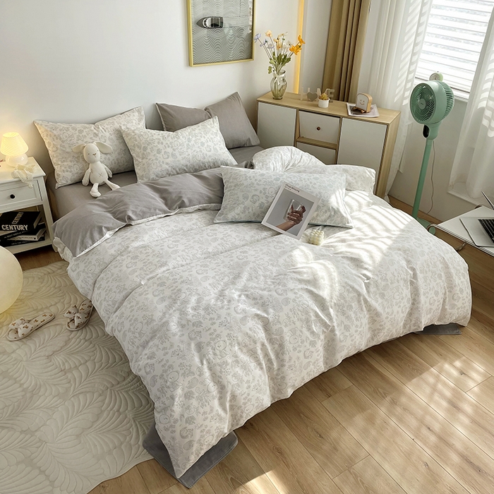 91家纺网 家纺一手货源 找家纺 千朵 2023新款13372全棉印花四件套 爱满园灰