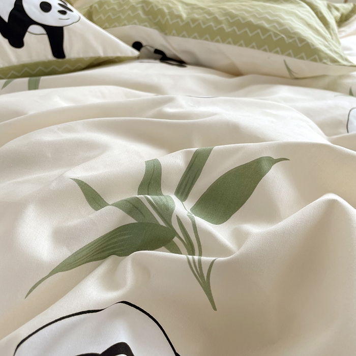 91家纺网 家纺一手货源 找家纺 千朵 2023新款13372全棉印花四件套 调皮熊猫