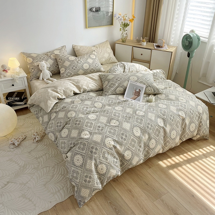 91家纺网 家纺一手货源 找家纺 千朵 2023新款13372全棉印花四件套 复古青花