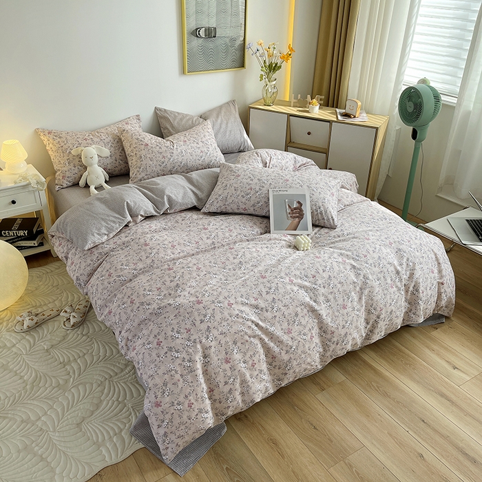 91家纺网 家纺一手货源 找家纺 千朵 2023新款13372全棉印花四件套 梨花紫