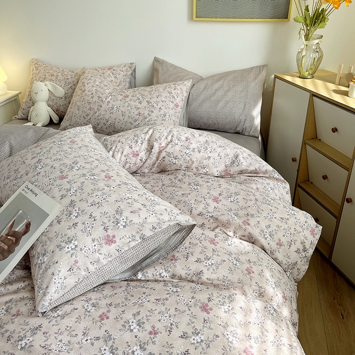 91家纺网 家纺一手货源 找家纺 千朵 2023新款13372全棉印花四件套 梨花紫