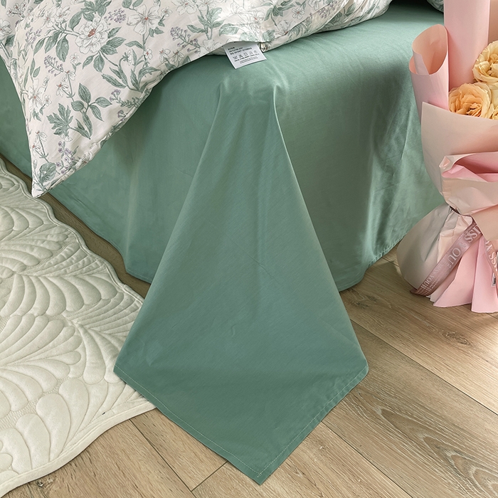 91家纺网 家纺一手货源 找家纺 千朵 2023新款13372全棉印花四件套 小城故事