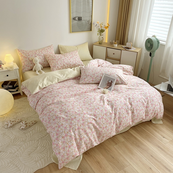 91家纺网 家纺一手货源 找家纺 千朵 2023新款13372全棉印花四件套 樱花粉