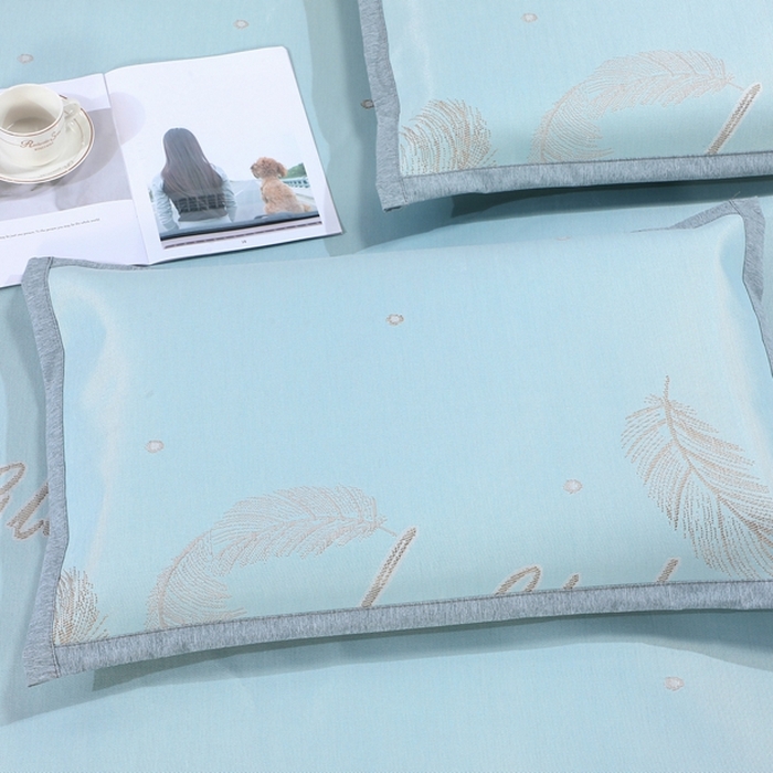 91家纺网 家纺一手货源 找家纺 新月家纺 2023新款防滑无纺布牛奶冰丝席 羽毛