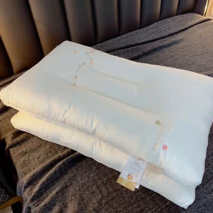 91家纺网 家纺一手货源 找家纺 （总）九州枕芯2023新款蚕丝蛋白枕