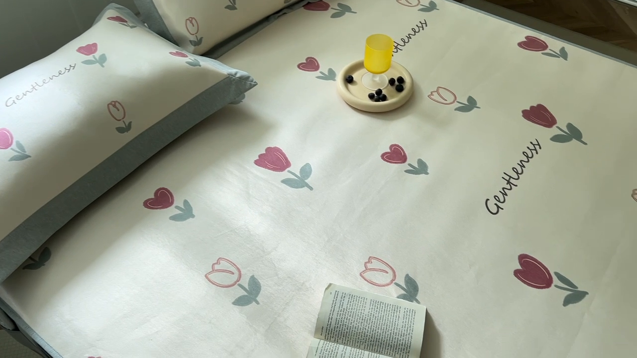 91家纺网 家纺一手货源 找家纺 三味舒屋 2026新款抗菌数码印花冰丝席--小莫奈 床笠款