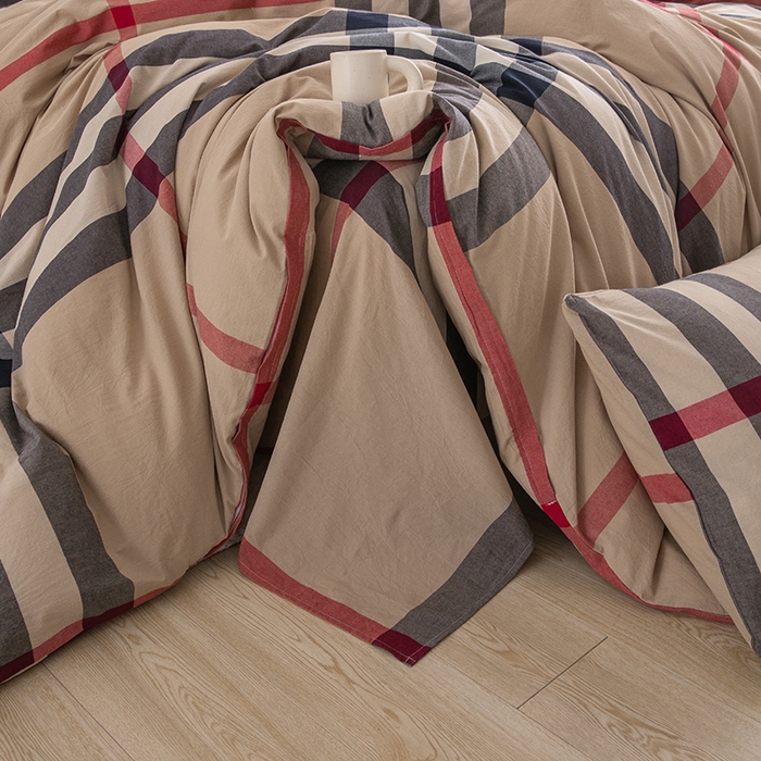 91家纺网 家纺一手货源 找家纺 栩裕纺织2025新款全棉水洗棉学生三件套四件套 宝莉 (咖大格）