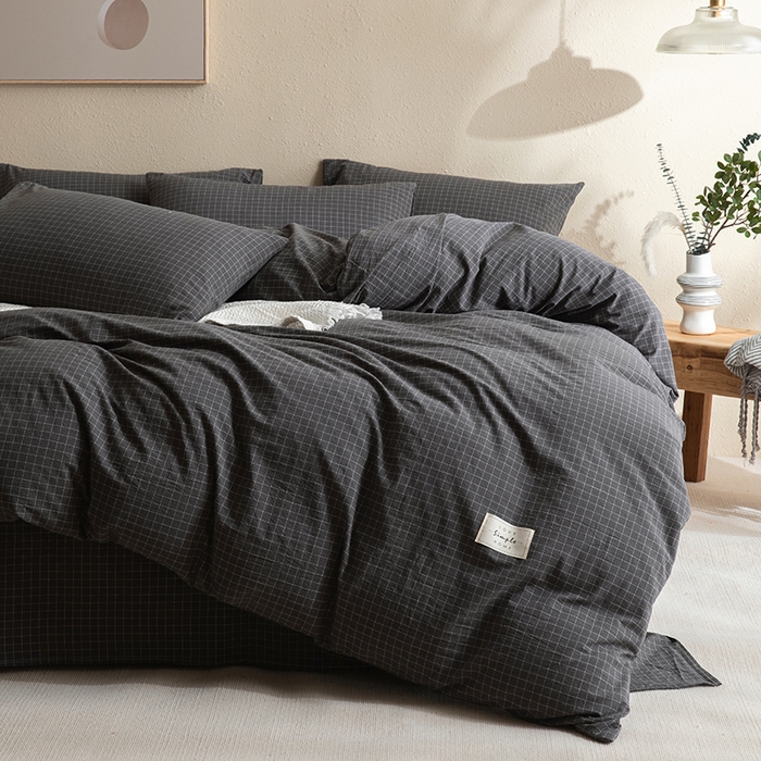 91家纺网 家纺一手货源 找家纺 栩裕纺织2025新款全棉水洗棉学生三件套四件套 潮格（黑）