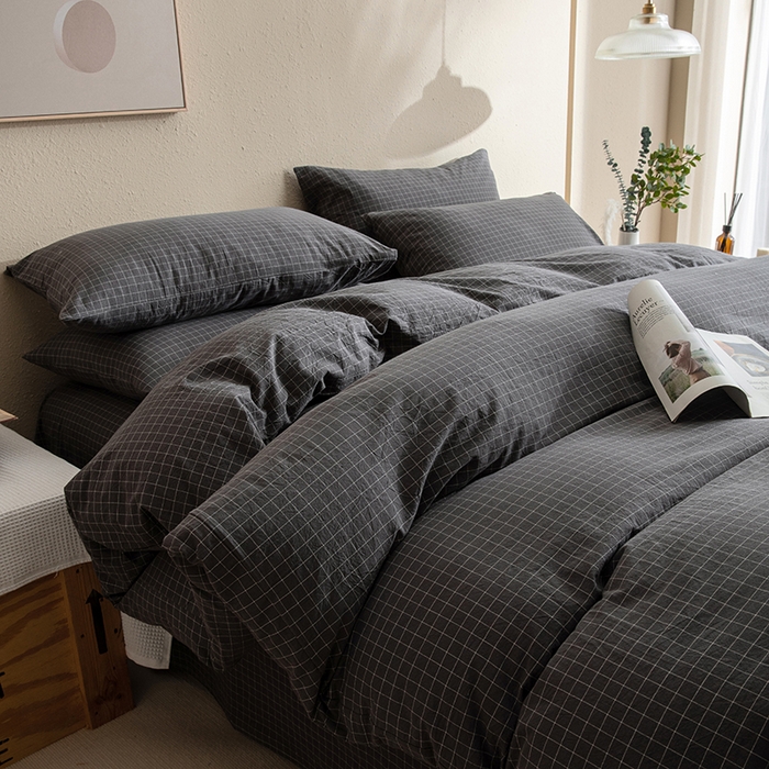 91家纺网 家纺一手货源 找家纺 栩裕纺织2025新款全棉水洗棉学生三件套四件套 潮格（黑）