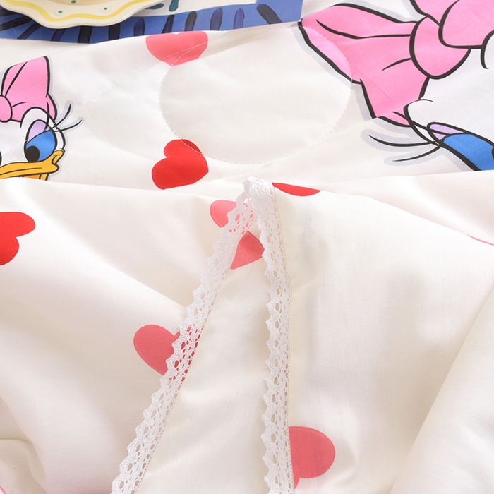 91家纺网 家纺一手货源 找家纺 德芙 2023新款全棉印花卡通夏被四件套 黛西公主