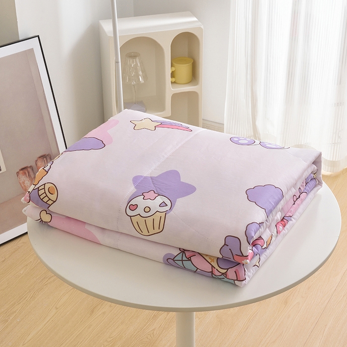 91家纺网 家纺一手货源 找家纺 德芙 2023新款全棉印花卡通夏被四件套 甜睡兔宝