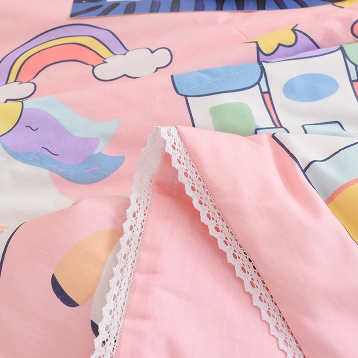 91家纺网 家纺一手货源 找家纺 德芙 2023新款全棉印花卡通夏被四件套 甜甜的梦