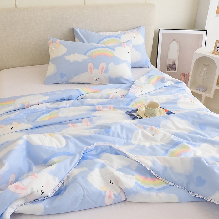 91家纺网 家纺一手货源 找家纺 德芙 2023新款全棉印花卡通夏被四件套 阳光彩虹