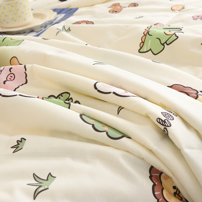 91家纺网 家纺一手货源 找家纺 德芙 2023新款全棉印花卡通夏被四件套 野餐派对