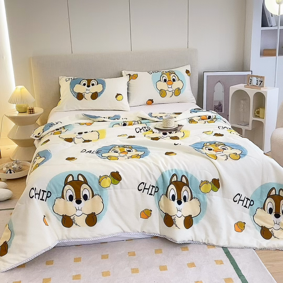 91家纺网 家纺一手货源 找家纺 德芙 2023新款全棉印花卡通夏被四件套 奇奇和蒂蒂