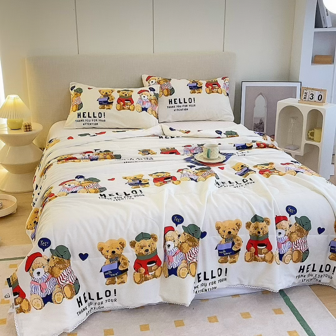 91家纺网 家纺一手货源 找家纺 德芙 2023新款全棉印花卡通夏被四件套 邦迪仔