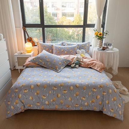 91家纺网 家纺一手货源 找家纺 芷凡家纺 2023新款锦棉磨毛印花四件套 巧乐兹-灰