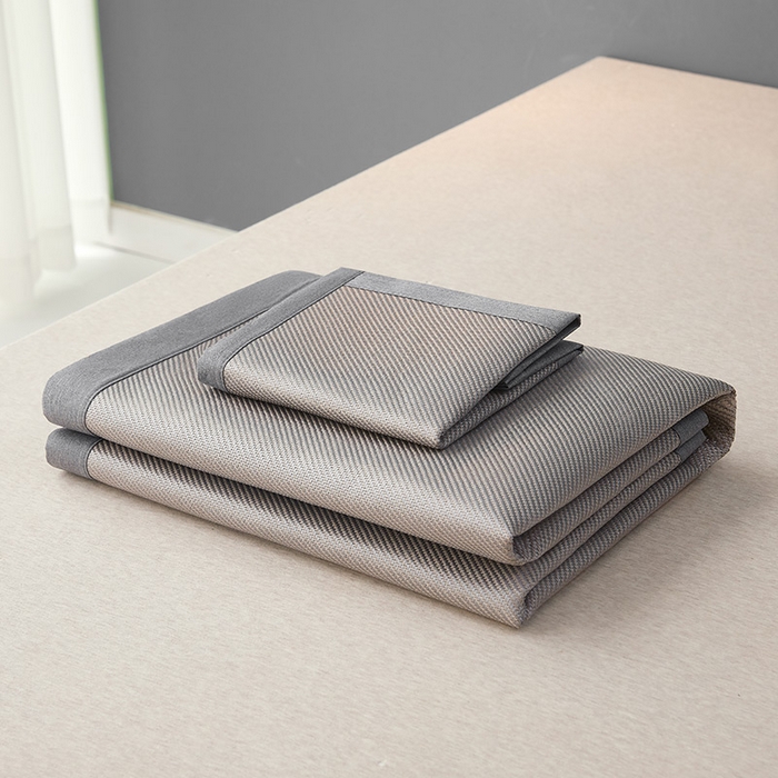 91家纺网 家纺一手货源 找家纺 伊被源2023新款女王款刺绣冰藤席1200D可机洗可折叠冰丝席-戴菲 戴菲 月光银