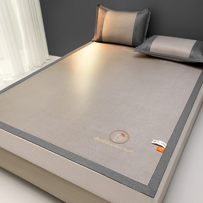 91家纺网 家纺一手货源 找家纺 伊被源2023新款女王款刺绣冰藤席1200D可机洗可折叠冰丝席-戴菲 戴菲 月光银