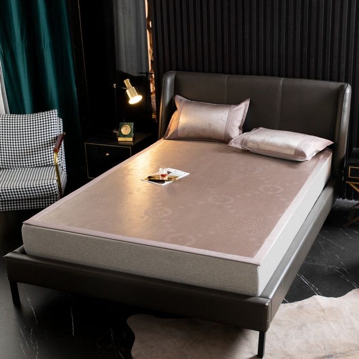 91家纺网 家纺一手货源 找家纺  伊被源  2023新款高密度纺织碳光冰藤席 路易登-香槟