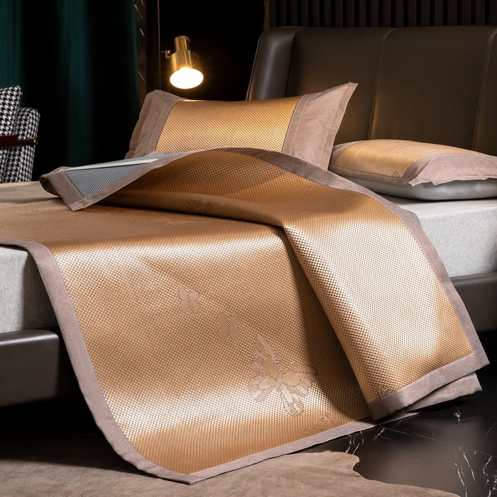 91家纺网 家纺一手货源 找家纺  伊被源  2023新款高密度纺织碳光冰藤席 蝴蝶-金