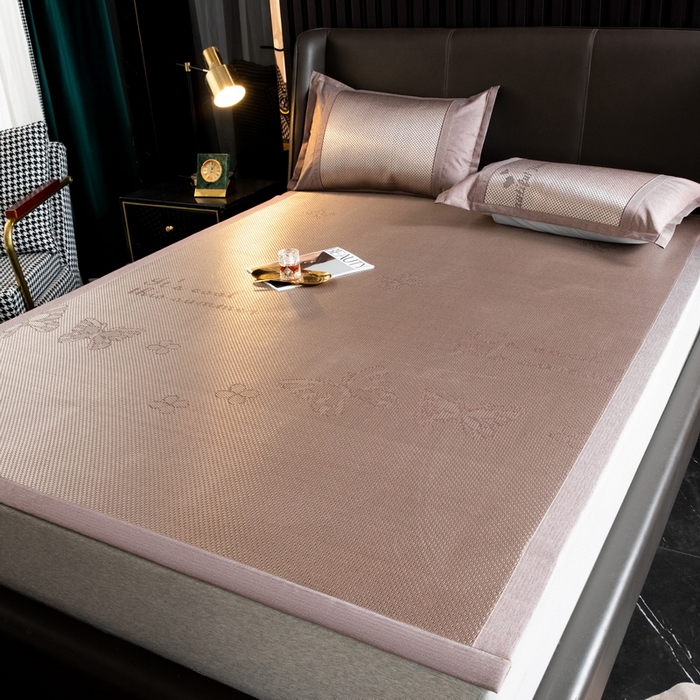 91家纺网 家纺一手货源 找家纺  伊被源  2023新款高密度纺织碳光冰藤席 蝴蝶-香槟