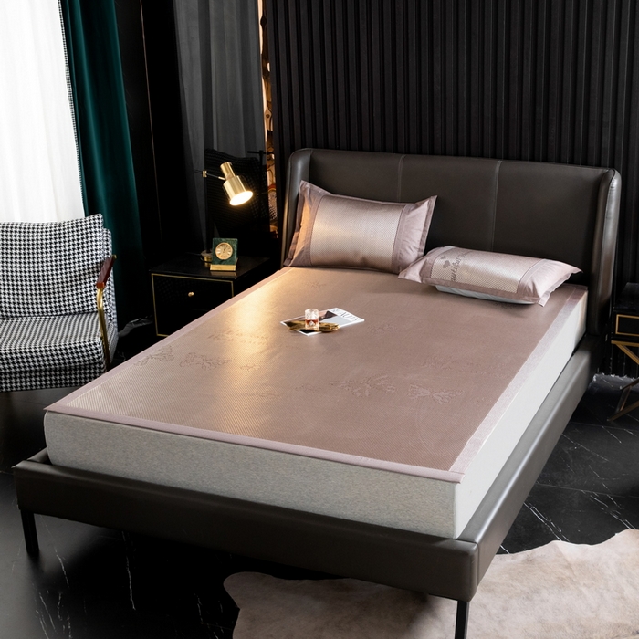 91家纺网 家纺一手货源 找家纺  伊被源  2023新款高密度纺织碳光冰藤席 蝴蝶-香槟