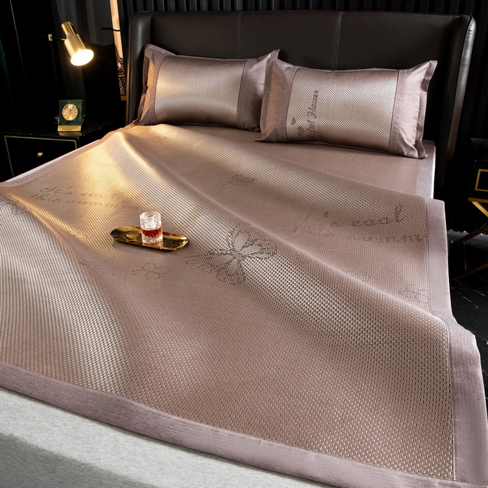 91家纺网 家纺一手货源 找家纺  伊被源  2023新款高密度纺织碳光冰藤席 蝴蝶-香槟