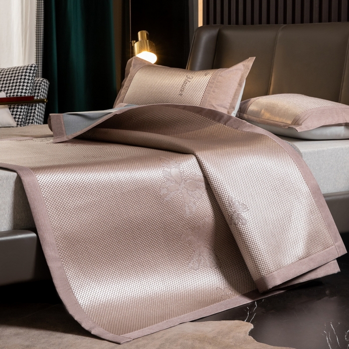 91家纺网 家纺一手货源 找家纺  伊被源  2023新款高密度纺织碳光冰藤席 蝴蝶-香槟